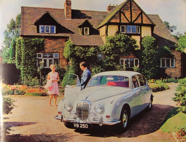 Jaguar Daimler 250 V8 Modellprogramm 1967 Automobilprospekt (0559)
